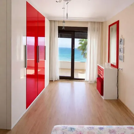 Beachfront Duplex 3-br In Pelitkoey, Access Villa *