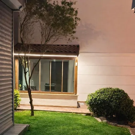 Beachfront Duplex 3-br In Pelitkoey, Access Villa *