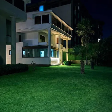 Villa Beachfront Duplex 3-br In Pelitkoey, Access *