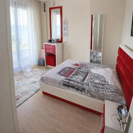 Beachfront Duplex 3-br In Pelitkoey, Access * Ören
