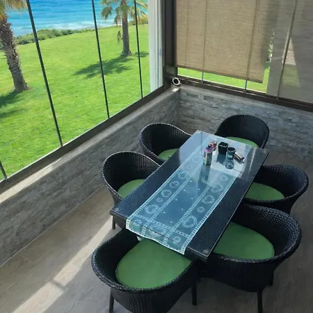Villa Beachfront Duplex 3-br In Pelitkoey, Access Ören
