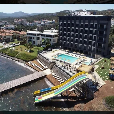 Beachfront Duplex 3-br In Pelitkoey, Access 别墅 *