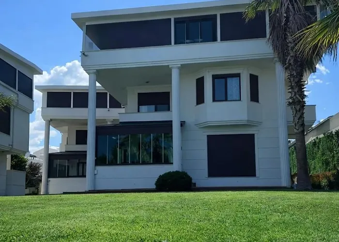 Beachfront Duplex 3-br In Pelitkoey, Access * Ören