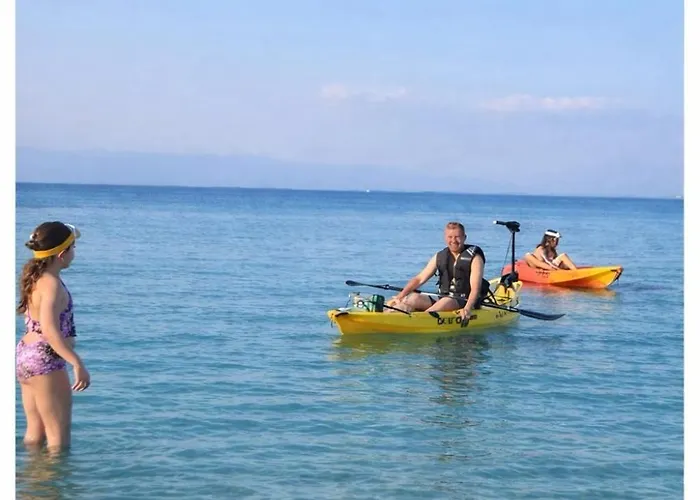 Beachfront Duplex 3-br In Pelitkoey, Access 别墅