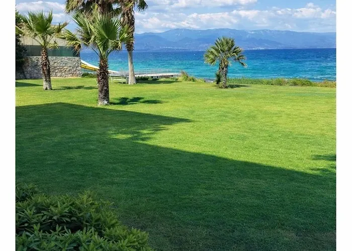 Beachfront Duplex 3-br In Pelitkoey, Access * Ören
