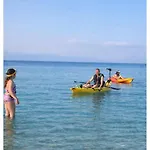 Beachfront Duplex 3-br In Pelitkoey, Access Vila