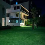 Vila Beachfront Duplex 3-br In Pelitkoey, Access *